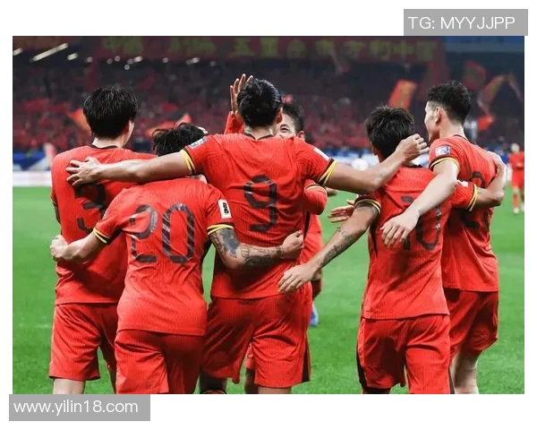 国足下半场对决菲律宾全力以赴争取胜利展现团队精神